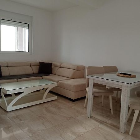 Villa Roki Ravanj Exteriér fotografie